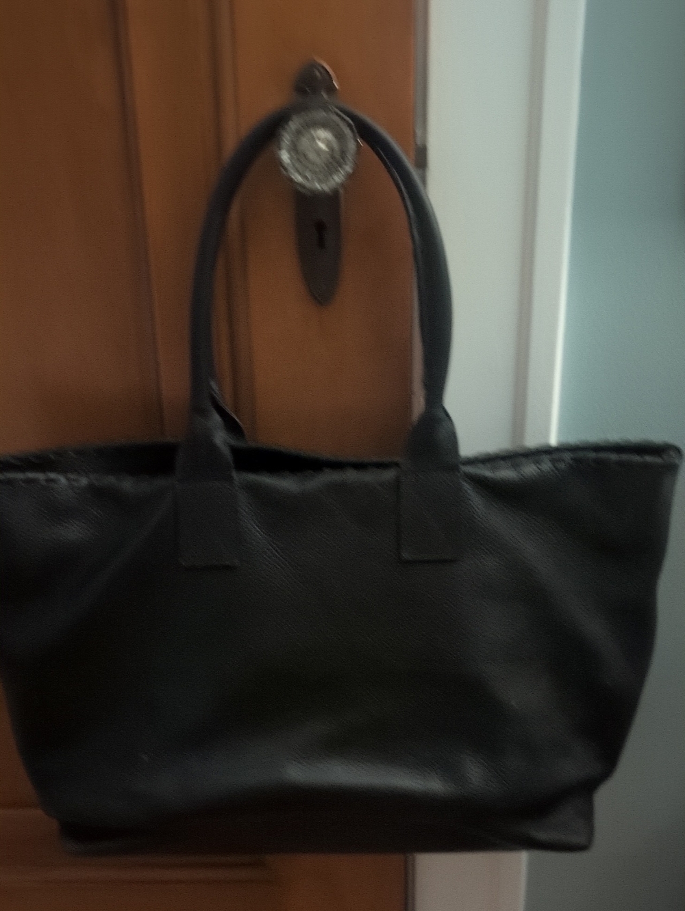 Everyday Black Leather Tote -